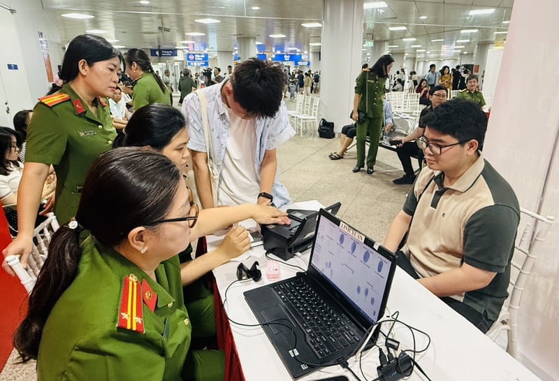 Gọi ngay nếu bạn cần tố giác tội phạm, đăng ký CCCD