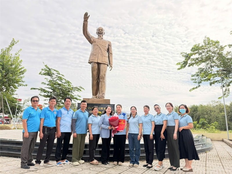 Đội ngũ giáo viên tận tâm, coi học sinh như con em trong nhà