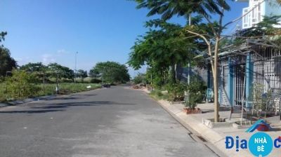 Bán đất đường D11 khu dân cư Long Hậu Nam Sài Gòn 202m2