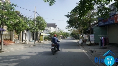Bán nhà mặt tiền đường Lê Thị Tám Nhơn Đức