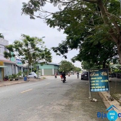 Bán đất đường D8 khu dân cư Long Hậu Nam Sài Gòn 100m2