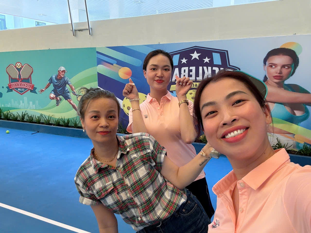 Sân Pickleball Nhà Bè nhộn nhịp cuối tuần