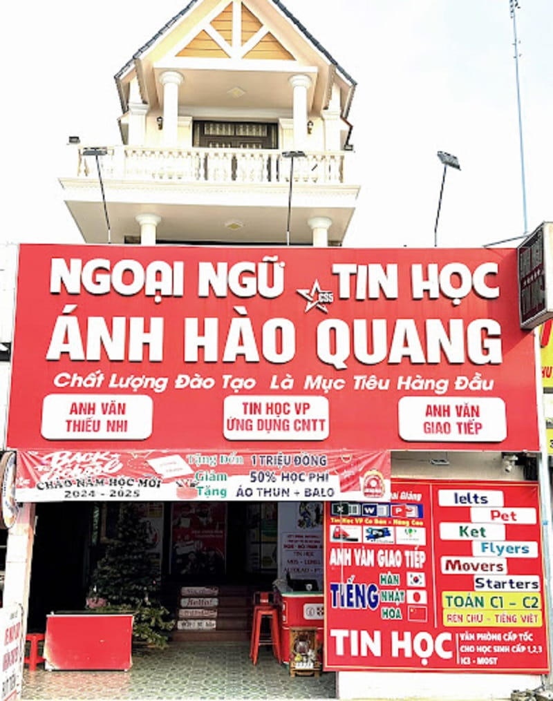 Trung tâm Ngoại ngữ – Tin học Ánh Hào Quang là một trong những nơi đào tạo uy tín tại ở Long Hậu