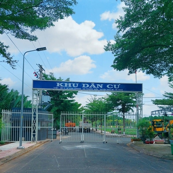 Cổng chào khu dân cư 1185 Lê Văn Lương - ảnh 1
